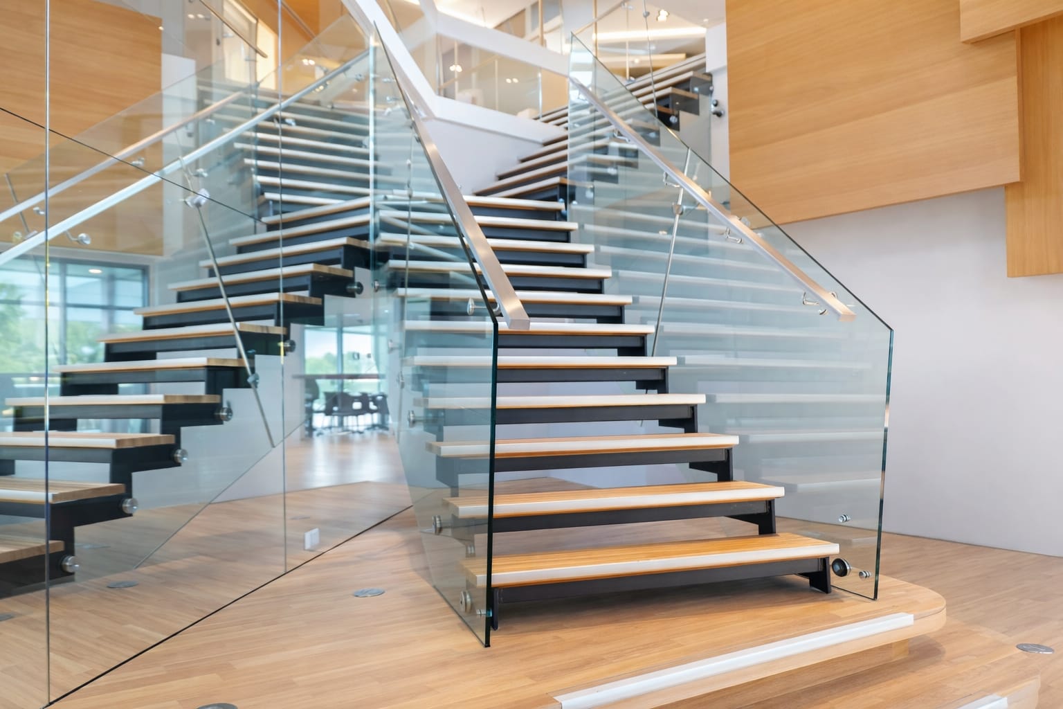 2006 桃園旗艦店興建完成